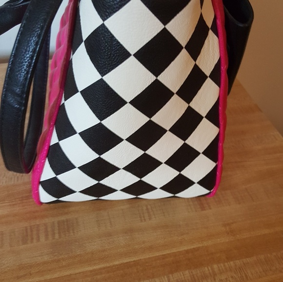 Handbag - Picture 5 of 8